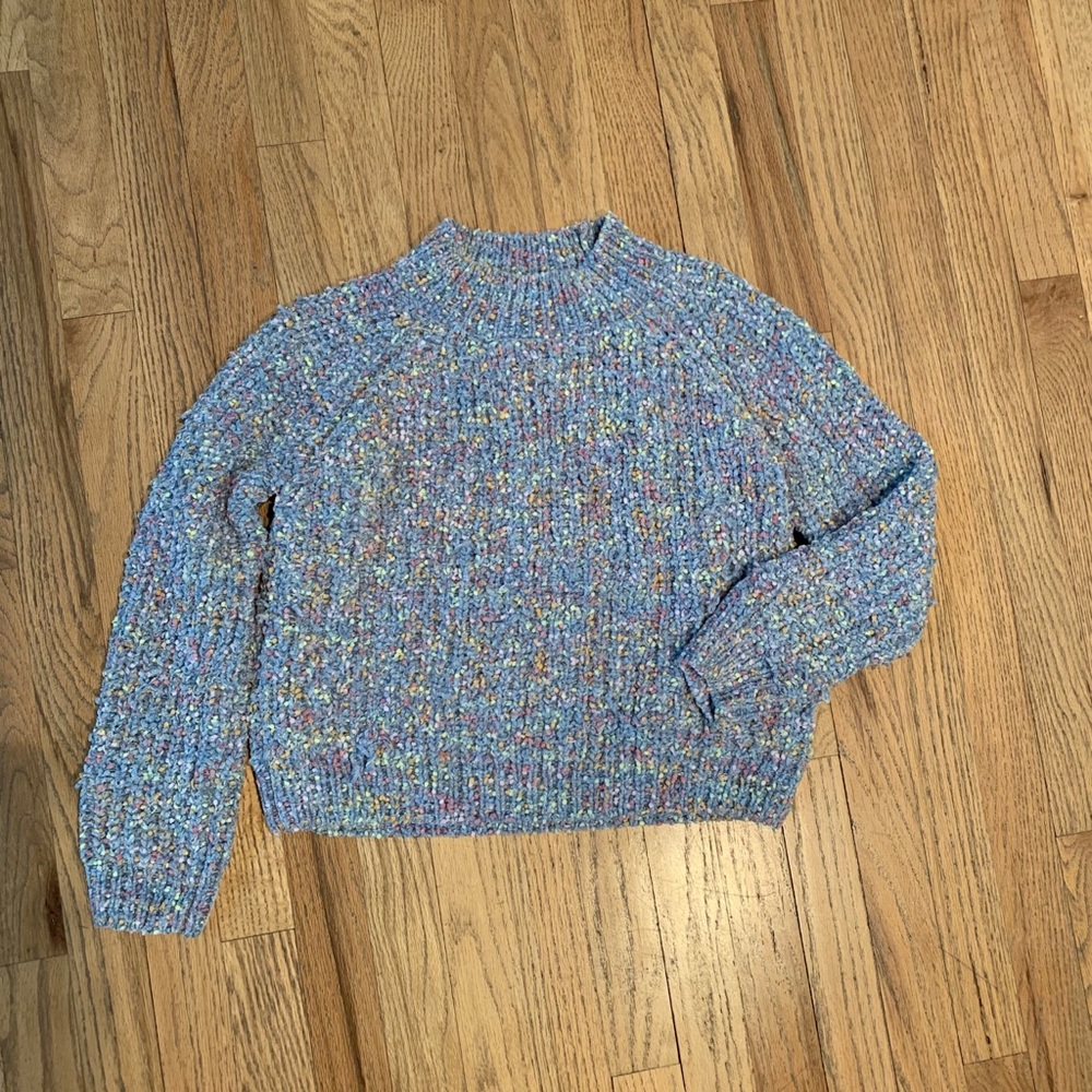 Pastel blue sweater !